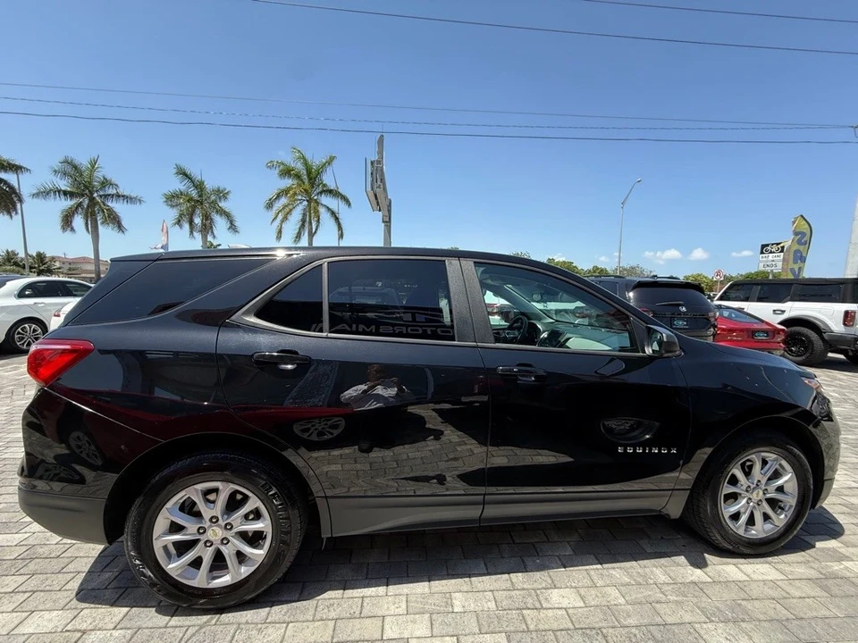 2020 Chevrolet Equinox - Image 14 of 21