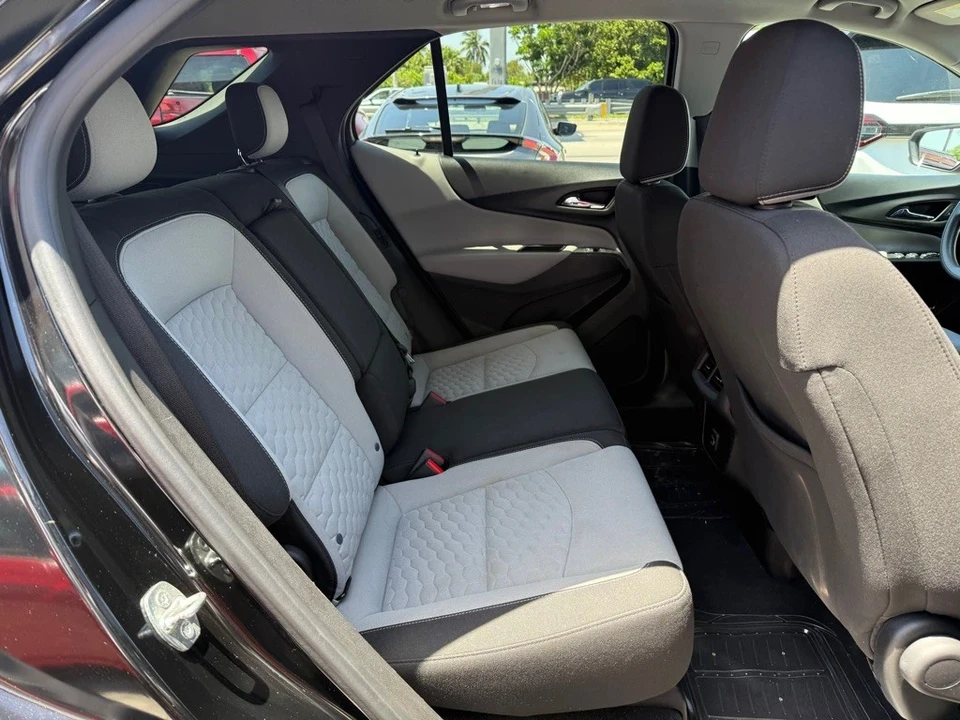 2020 Chevrolet Equinox - Image 15 of 21