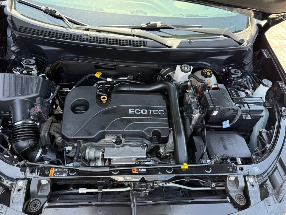 2020 Chevrolet Equinox - Image 17 of 20