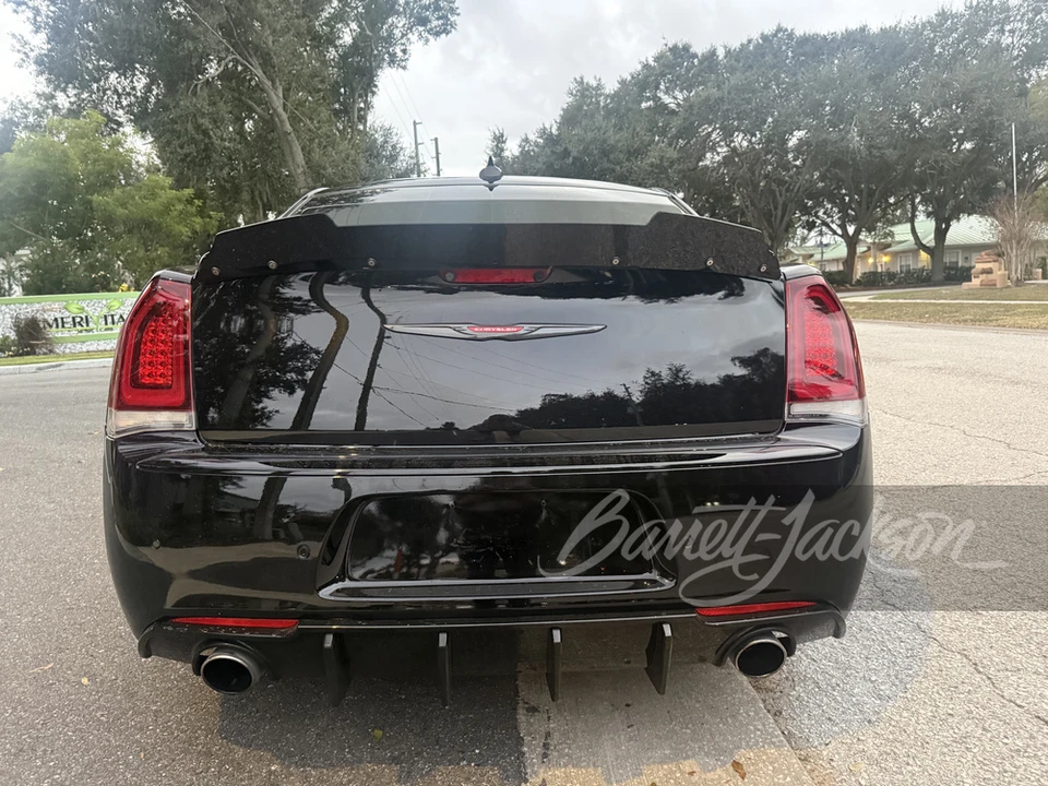 2020 Chrysler 300 (2005-2023) - Image 8 of 18
