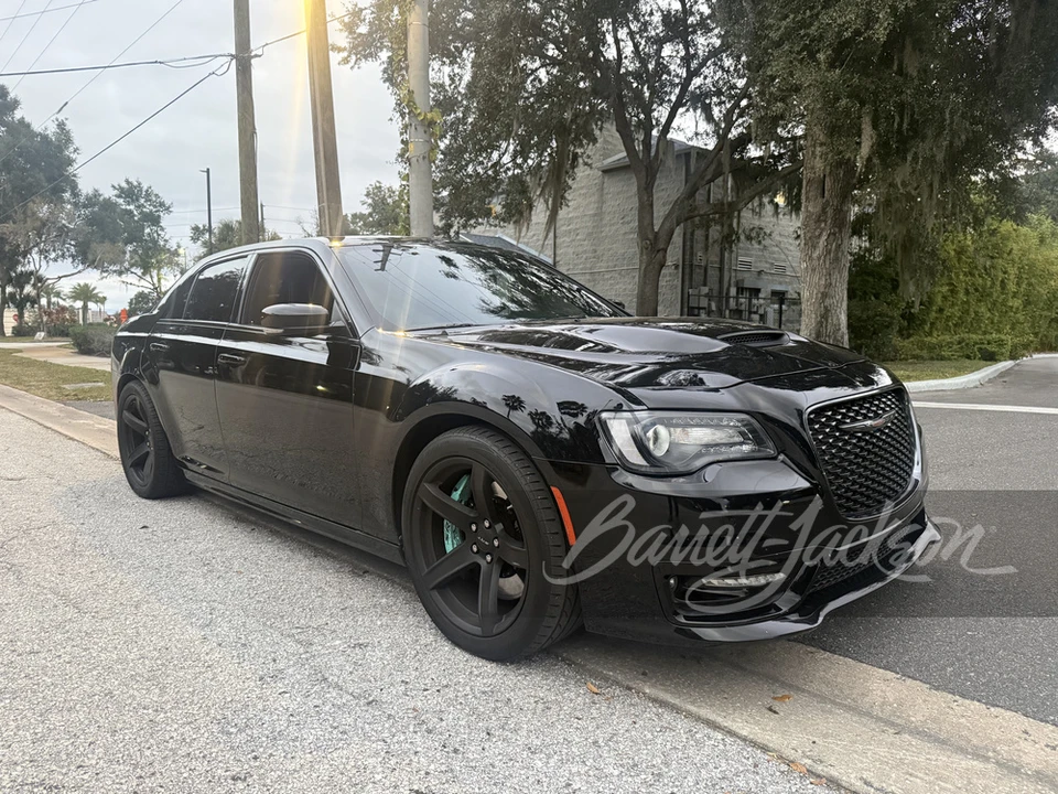 2020 Chrysler 300 (2005-2023) - Image 14 of 18