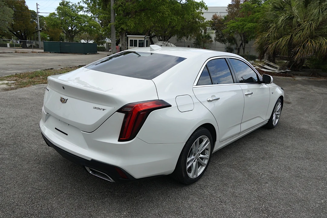 2020 Cadillac CT4 - Image 17 of 31