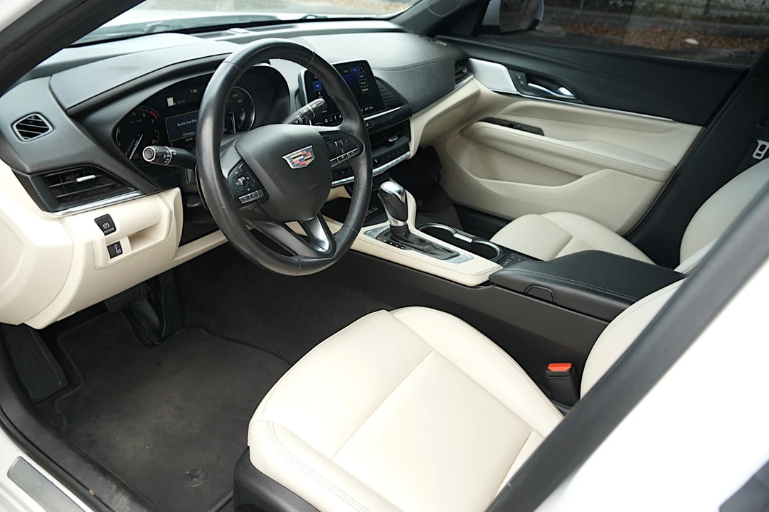 2020 Cadillac CT4 - Image 19 of 31