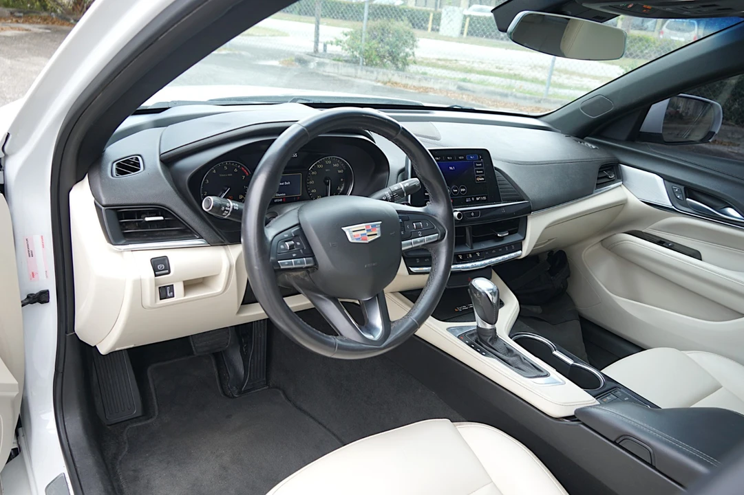 2020 Cadillac CT4 - Image 25 of 31