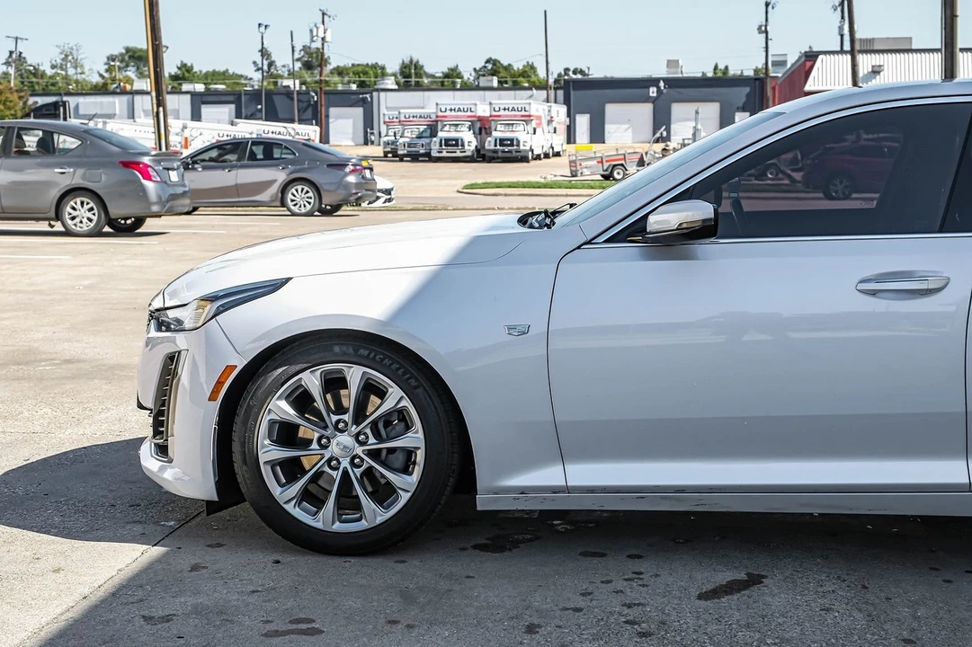 2020 Cadillac CT5 - Image 17 of 21