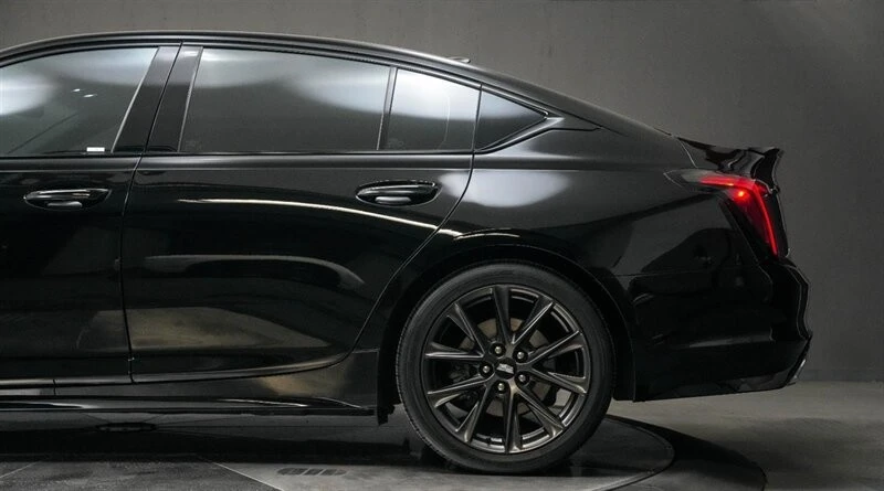 2020 Cadillac CT5 - Image 16 of 21