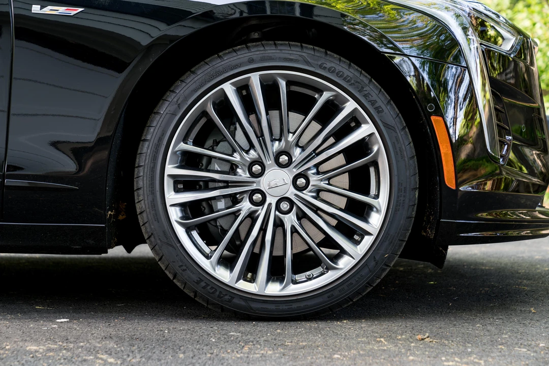 2020 Cadillac CT6-V - Image 18 of 31
