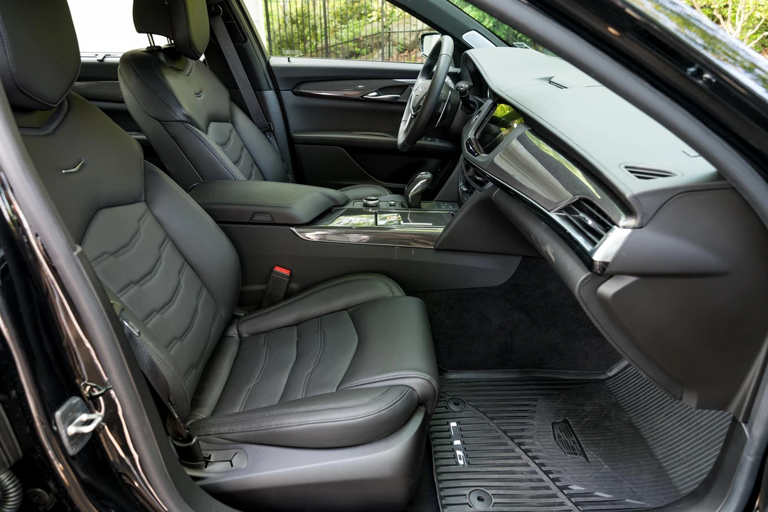 2020 Cadillac CT6-V - Image 20 of 31