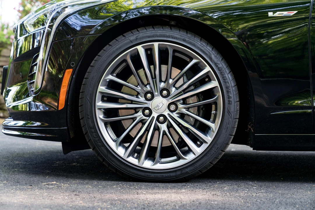 2020 Cadillac CT6-V - Image 15 of 31
