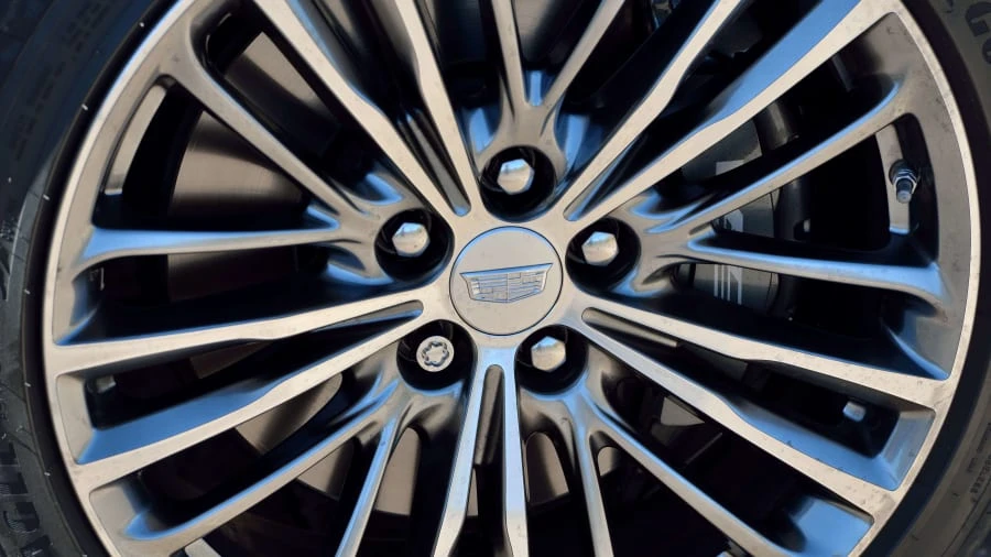 2020 Cadillac CT6-V - Image 15 of 24
