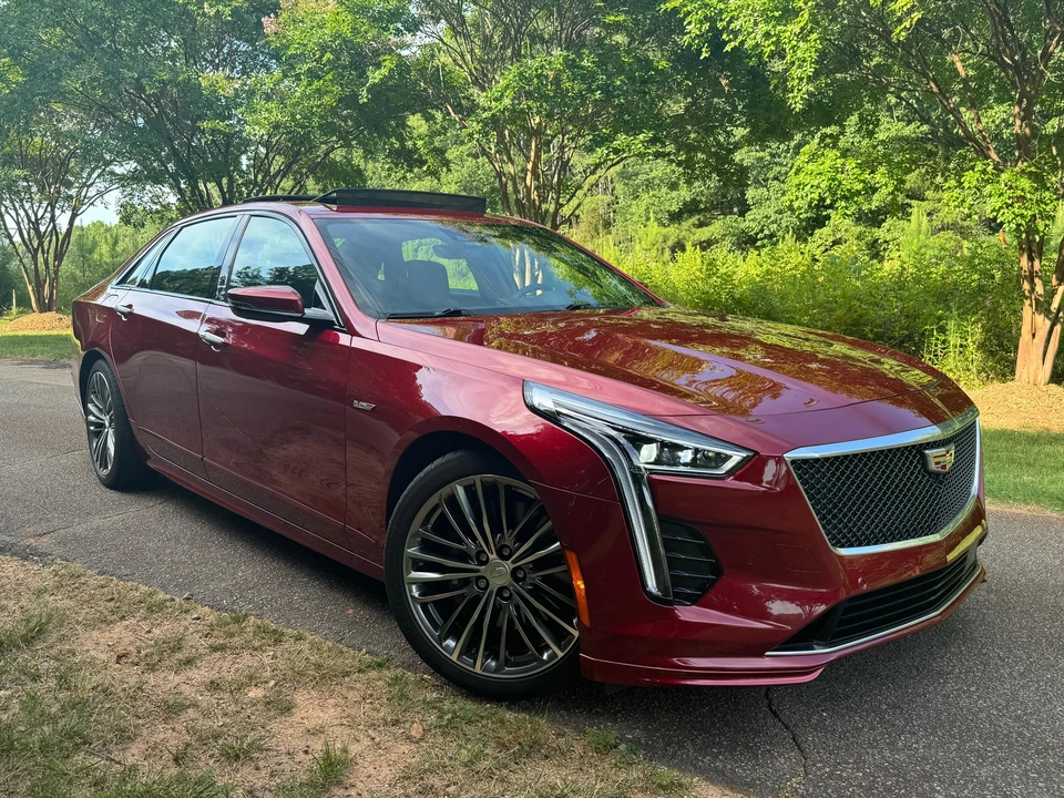 2020 Cadillac CT6-V - Image 15 of 31