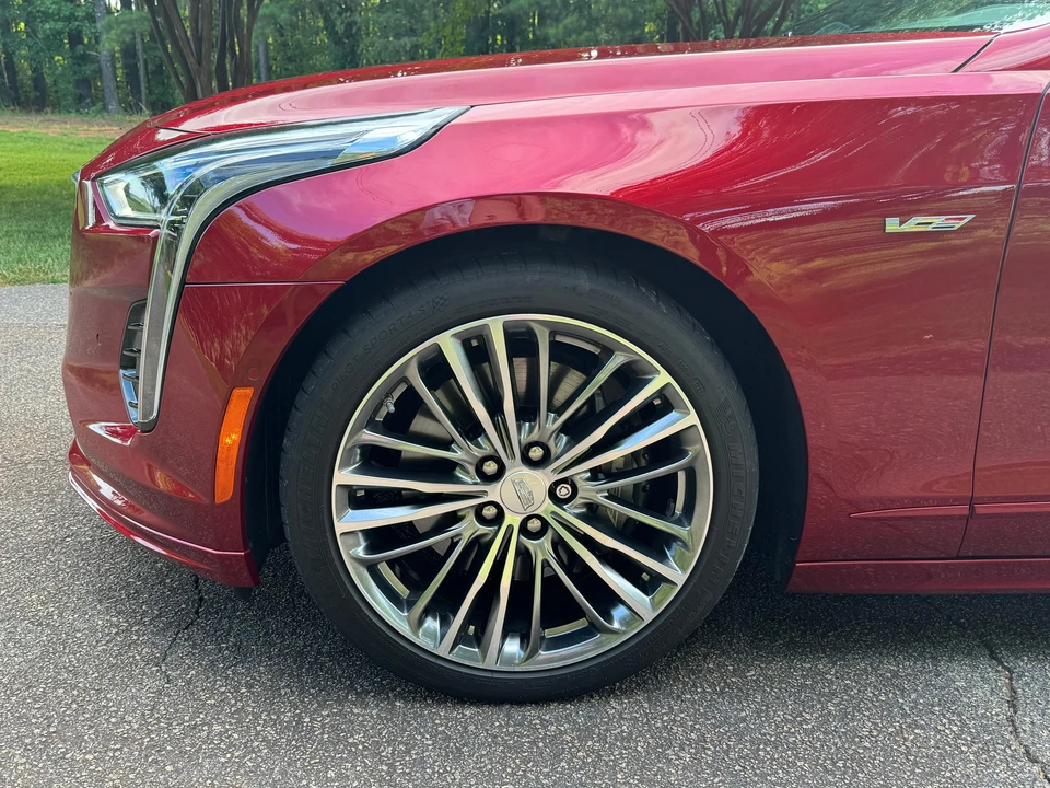 2020 Cadillac CT6-V - Image 24 of 31