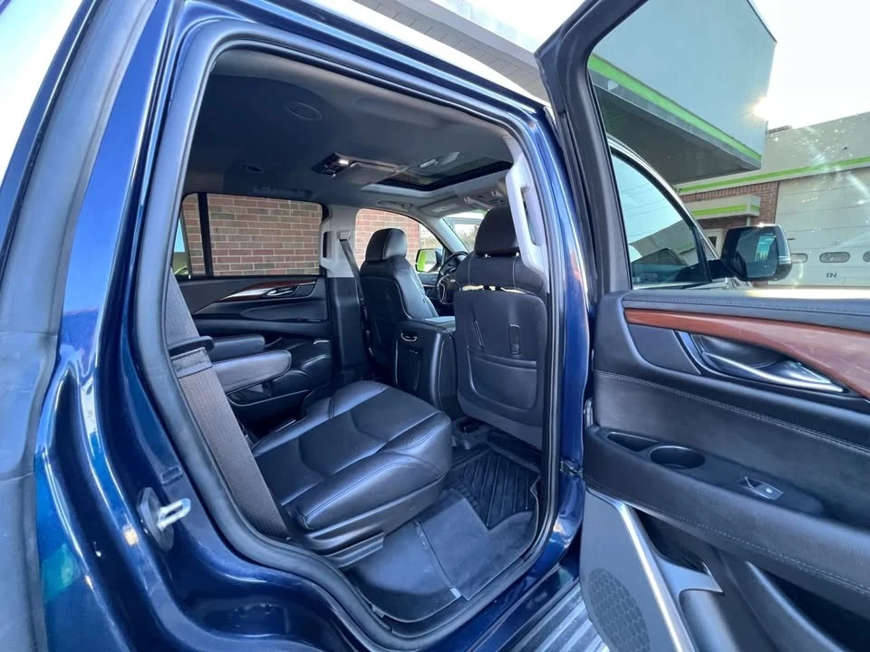 2020 Cadillac Escalade 4th Gen - Image 19 of 20