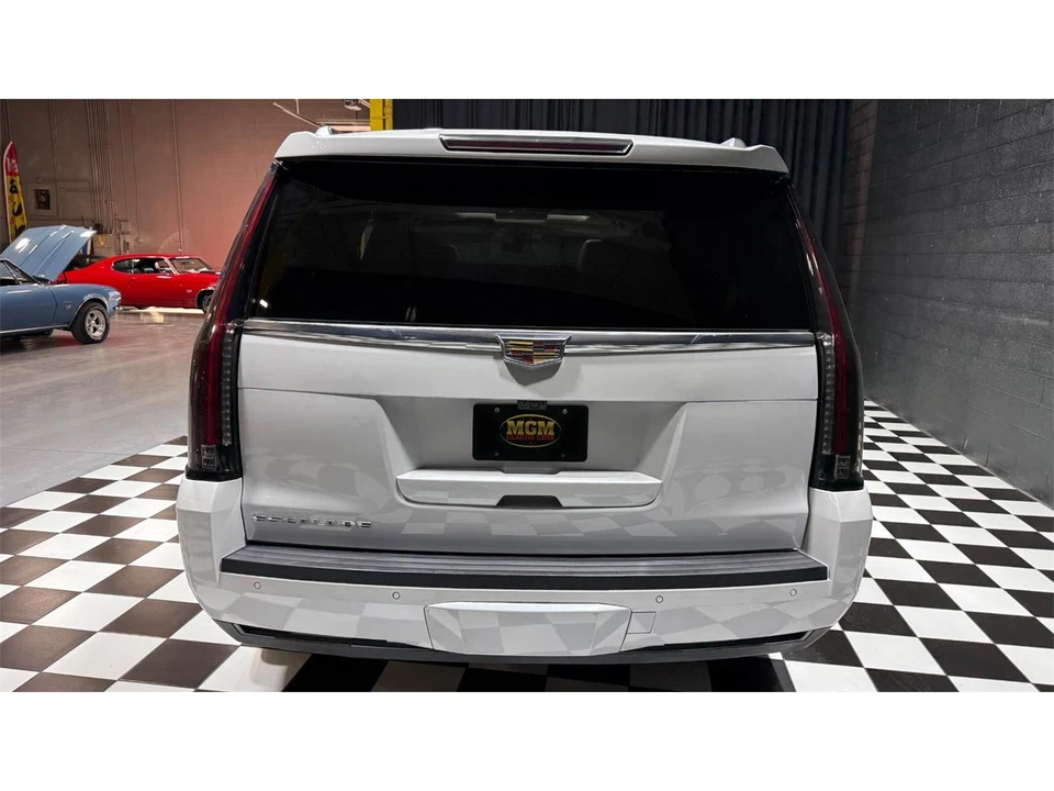 2020 Cadillac Escalade 4th Gen - Image 8 of 31