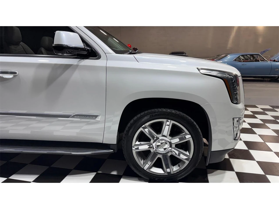 2020 Cadillac Escalade 4th Gen - Image 23 of 31