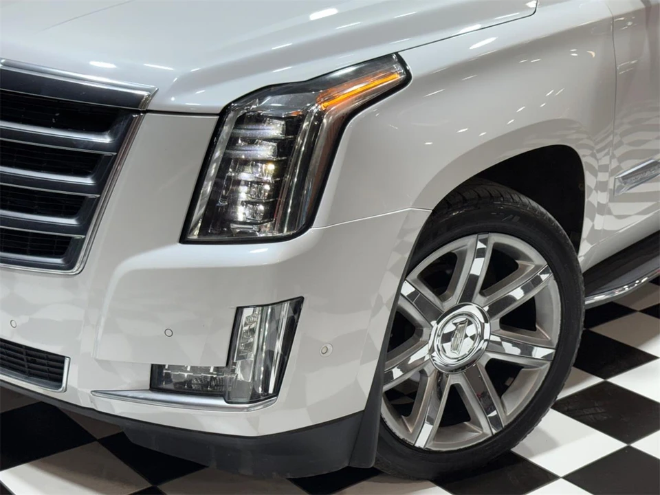 2020 Cadillac Escalade 4th Gen - Image 3 of 31
