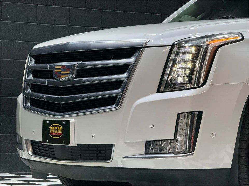 2020 Cadillac Escalade 4th Gen - Image 4 of 31