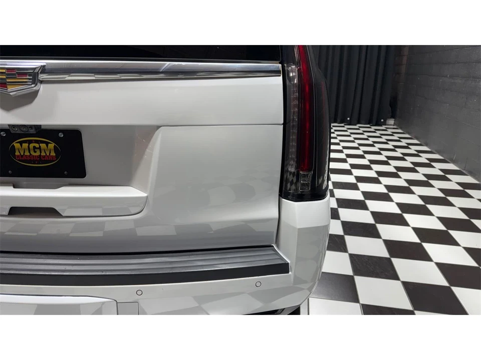 2020 Cadillac Escalade 4th Gen - Image 20 of 31