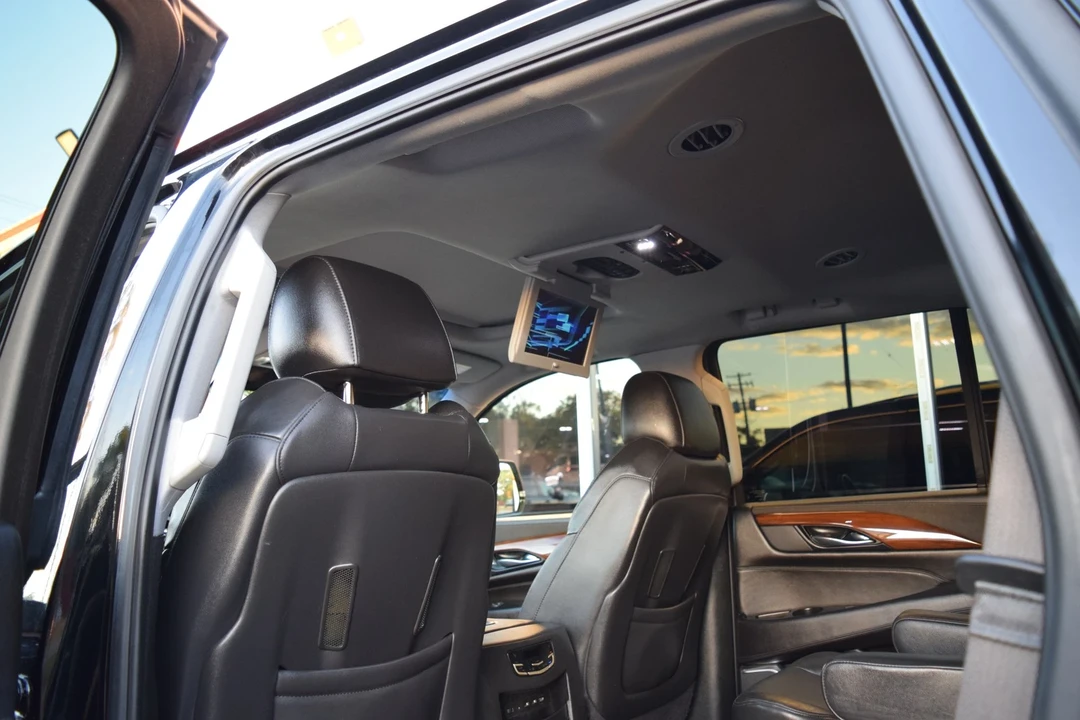 2020 Cadillac Escalade 4th Gen - Image 14 of 21