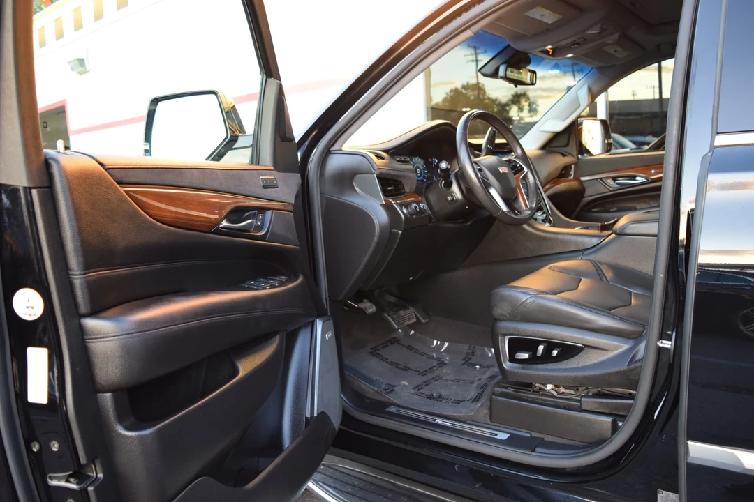 2020 Cadillac Escalade 4th Gen - Image 11 of 21