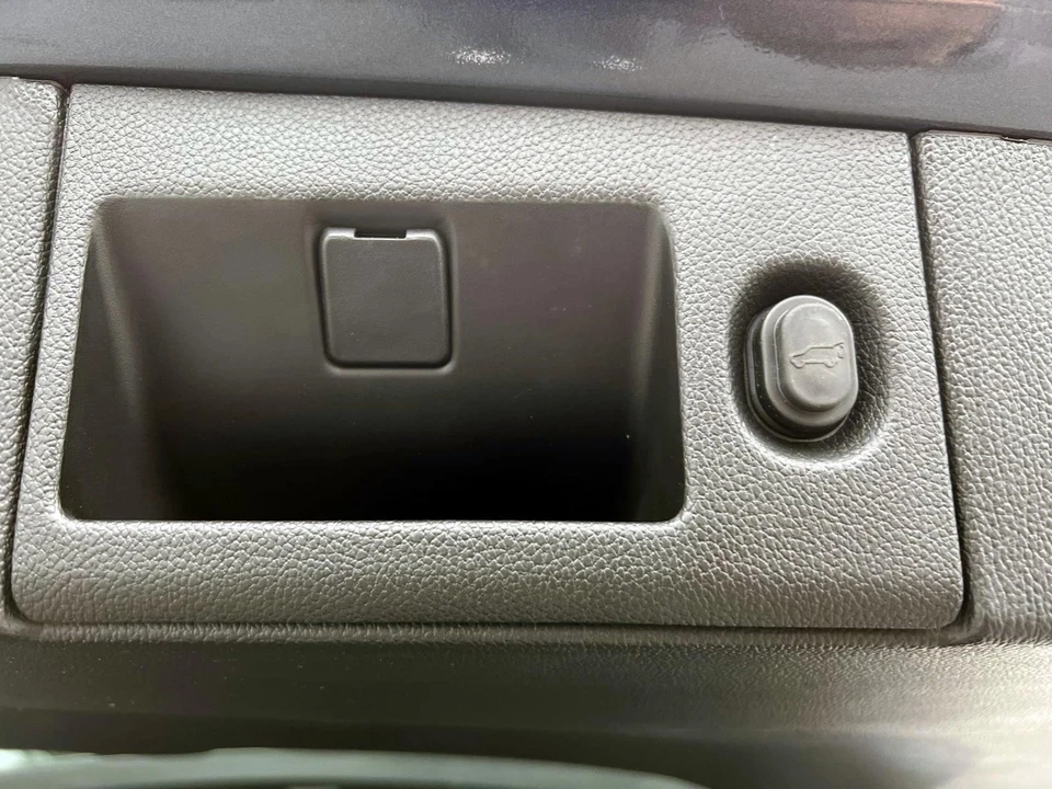 2020 Cadillac Escalade 4th Gen - Image 8 of 21