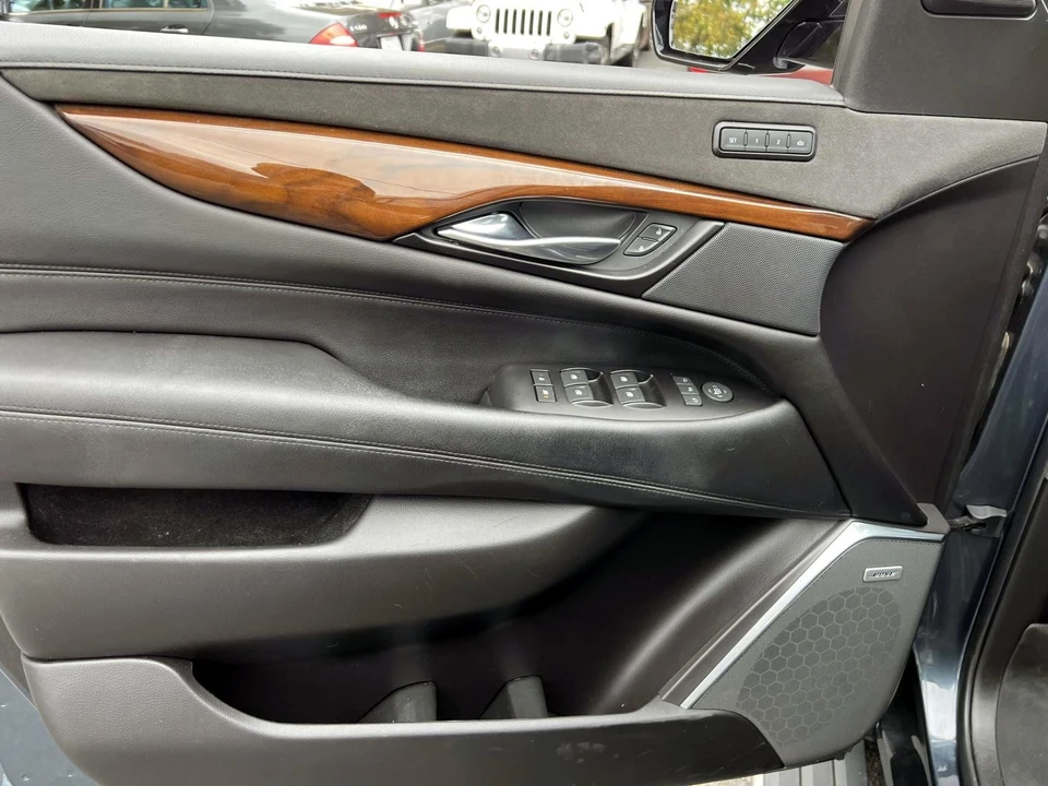 2020 Cadillac Escalade 4th Gen - Image 17 of 21