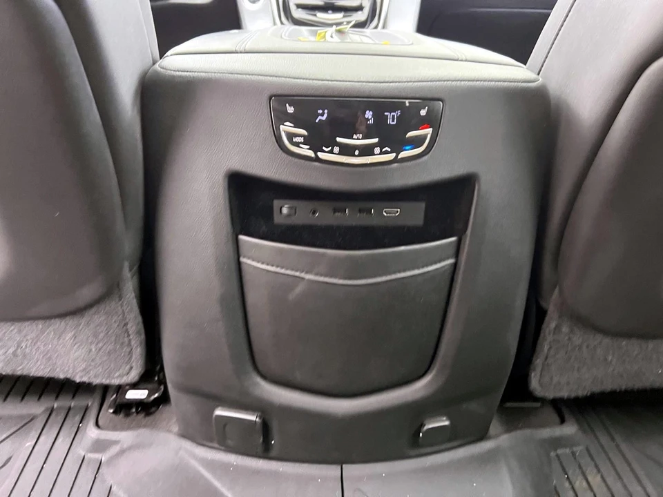 2020 Cadillac Escalade 4th Gen - Image 16 of 21