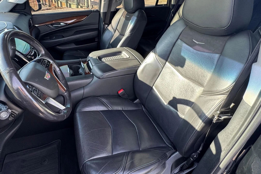 2020 Cadillac Escalade 4th Gen - Image 17 of 31