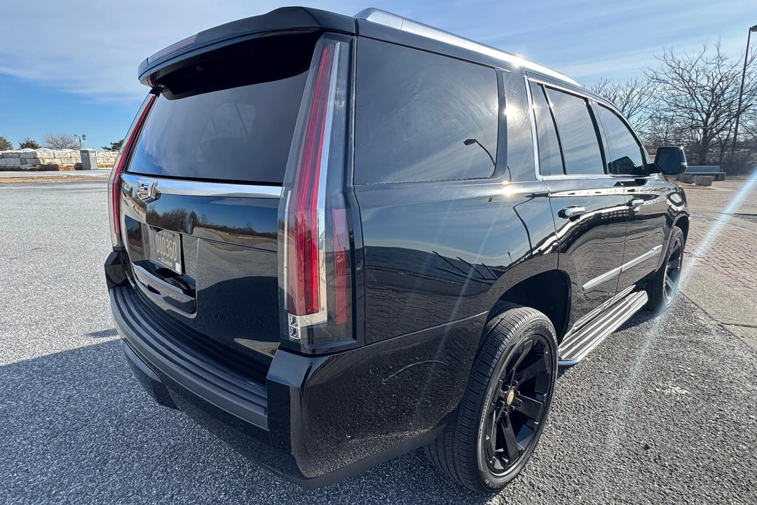 2020 Cadillac Escalade 4th Gen - Image 4 of 31