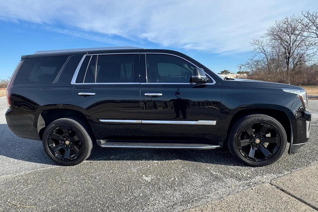 2020 Cadillac Escalade 4th Gen - Image 3 of 31