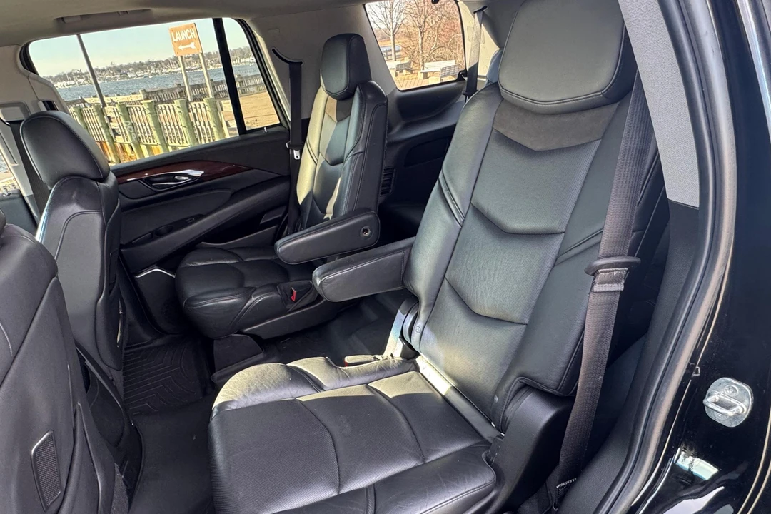2020 Cadillac Escalade 4th Gen - Image 18 of 31