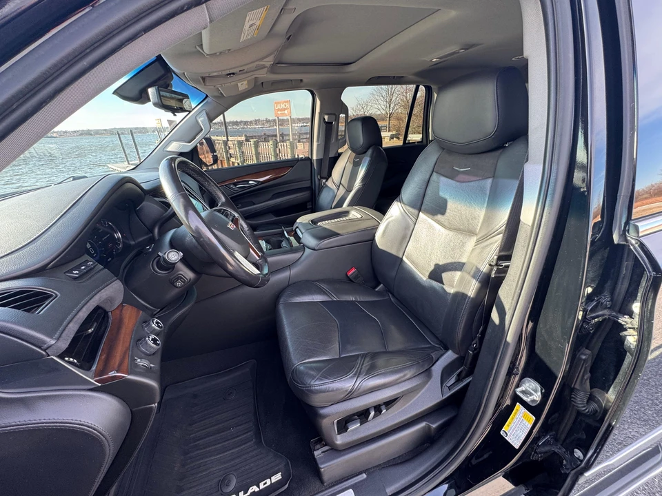 2020 Cadillac Escalade 4th Gen - Image 20 of 31