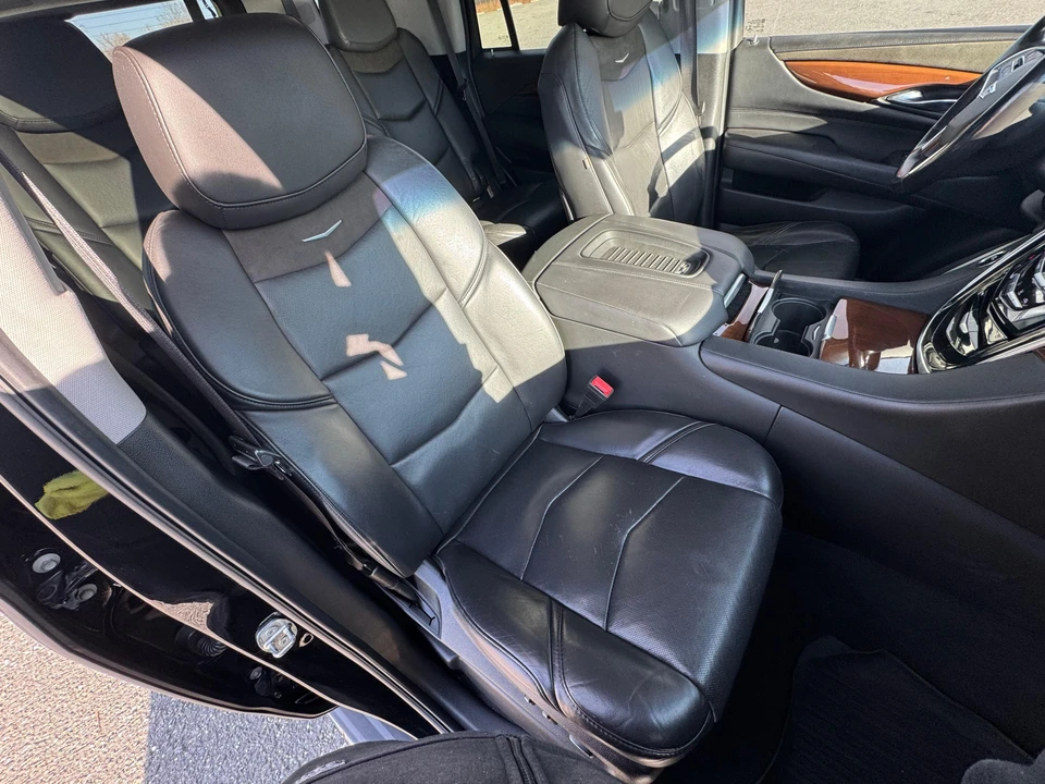 2020 Cadillac Escalade 4th Gen - Image 21 of 31