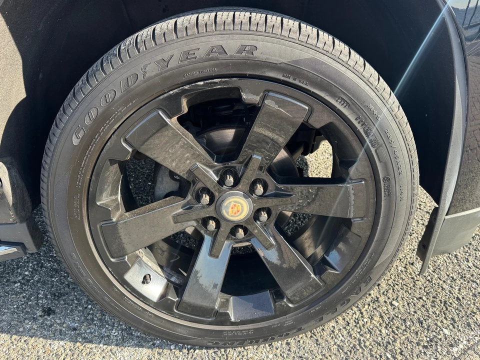 2020 Cadillac Escalade 4th Gen - Image 15 of 31