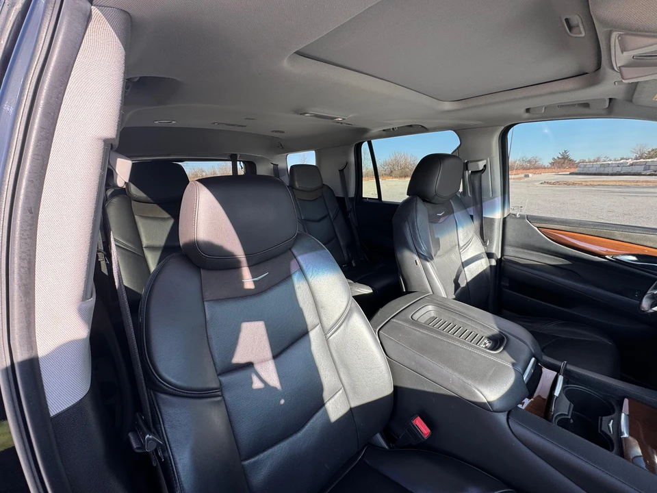 2020 Cadillac Escalade 4th Gen - Image 22 of 31