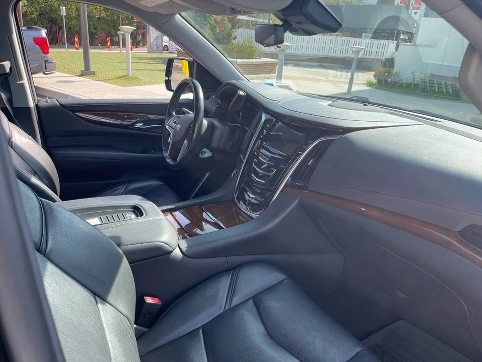 2020 Cadillac Escalade 4th Gen - Image 14 of 19