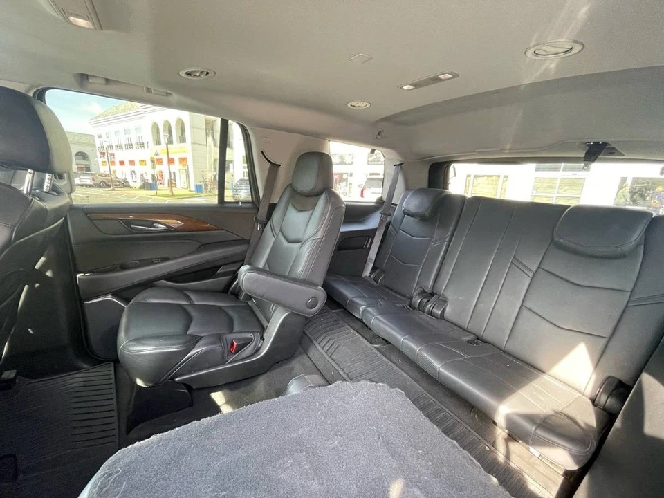 2020 Cadillac Escalade 4th Gen - Image 17 of 19