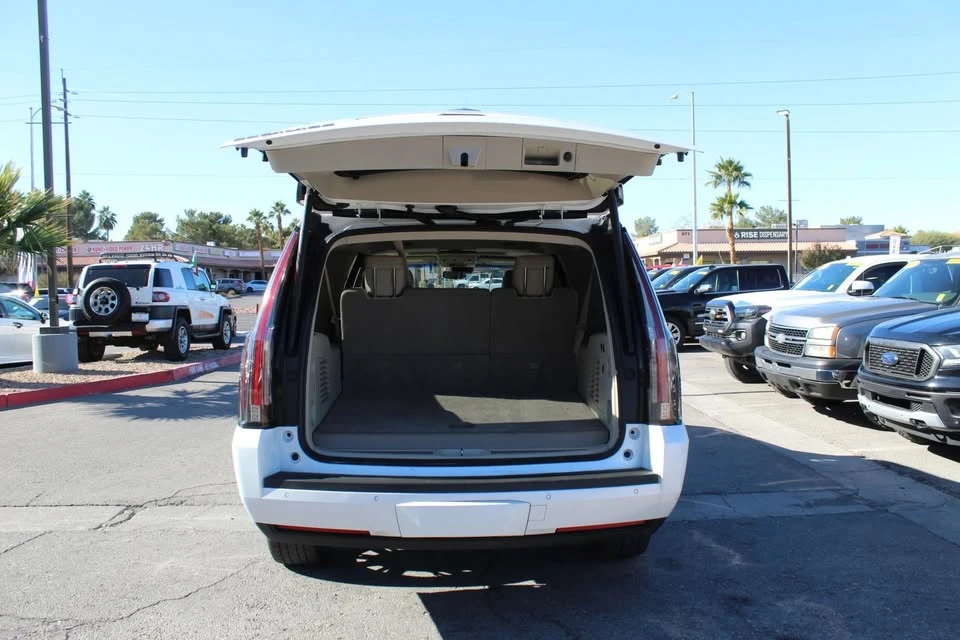 2020 Cadillac Escalade 4th Gen - Image 8 of 20