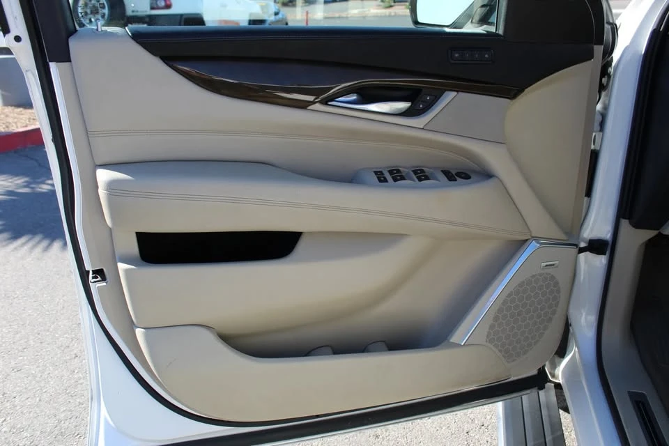 2020 Cadillac Escalade 4th Gen - Image 12 of 20
