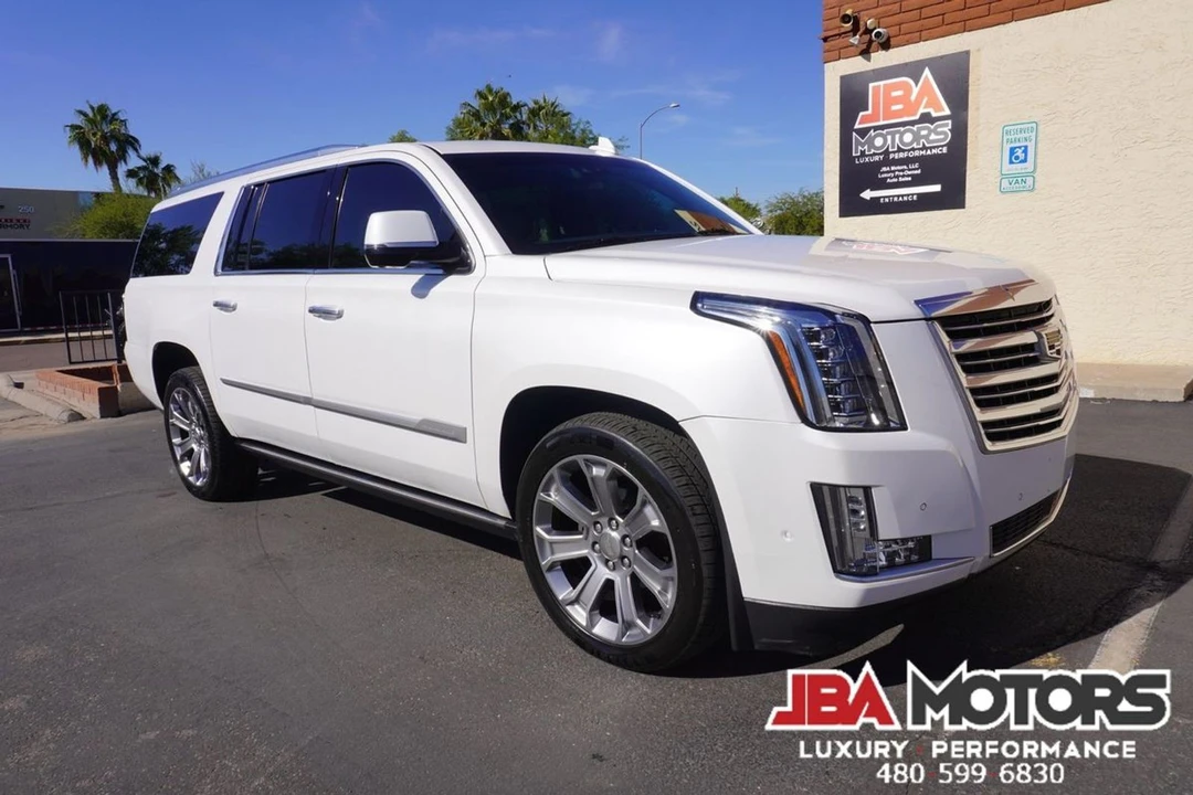 2020 Cadillac Escalade 4th Gen - Image 2 of 12