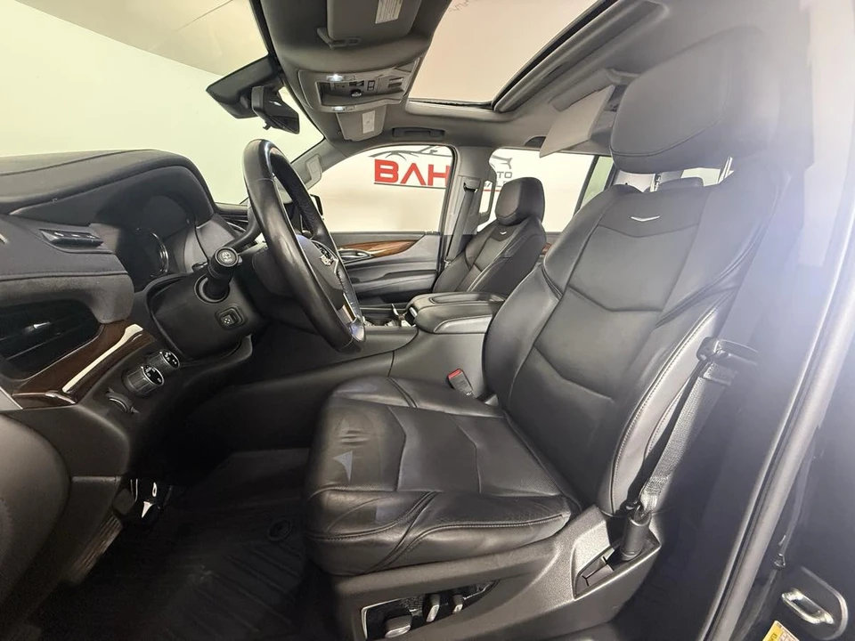 2020 Cadillac Escalade 4th Gen - Image 19 of 31