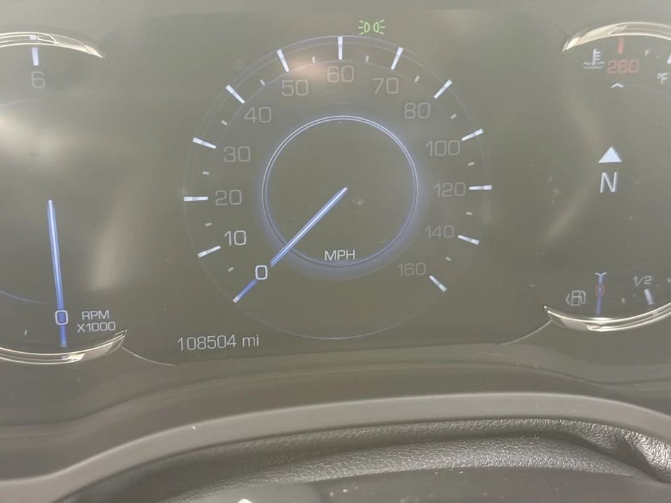 2020 Cadillac Escalade 4th Gen - Image 25 of 31