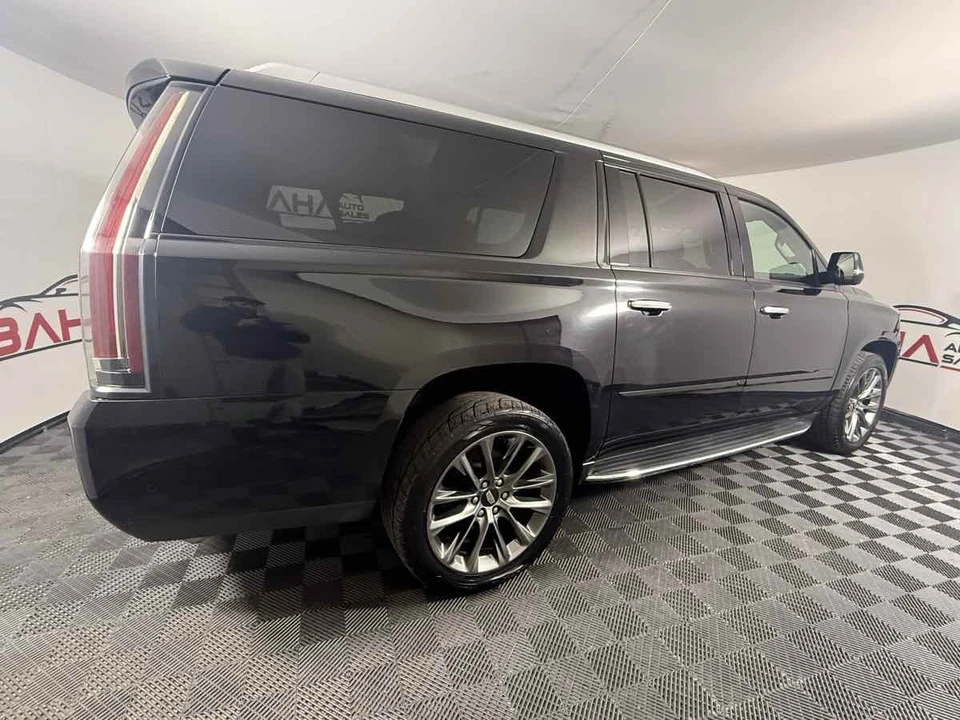 2020 Cadillac Escalade 4th Gen - Image 12 of 31
