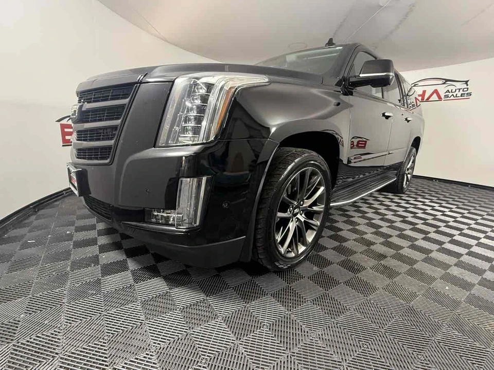 2020 Cadillac Escalade 4th Gen - Image 2 of 31