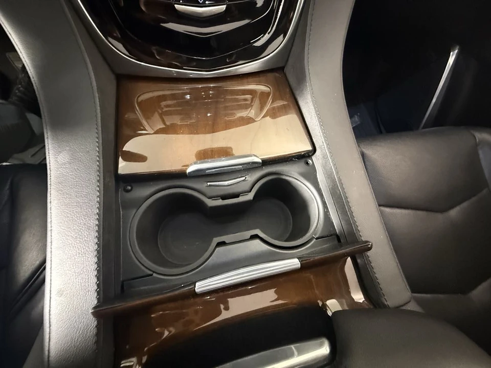 2020 Cadillac Escalade 4th Gen - Image 28 of 31