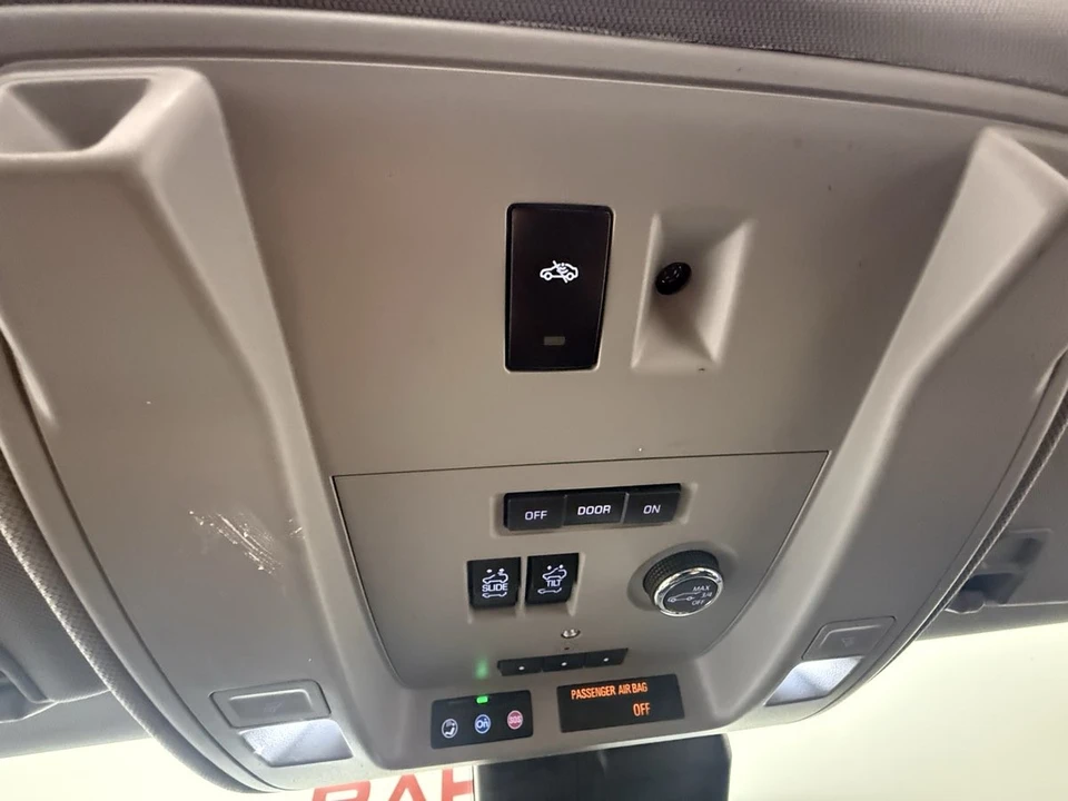 2020 Cadillac Escalade 4th Gen - Image 30 of 31