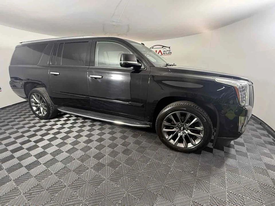 2020 Cadillac Escalade 4th Gen - Image 13 of 31
