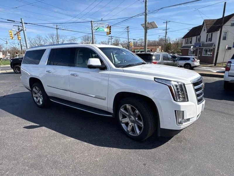 2020 Cadillac Escalade 4th Gen - Image 10 of 12