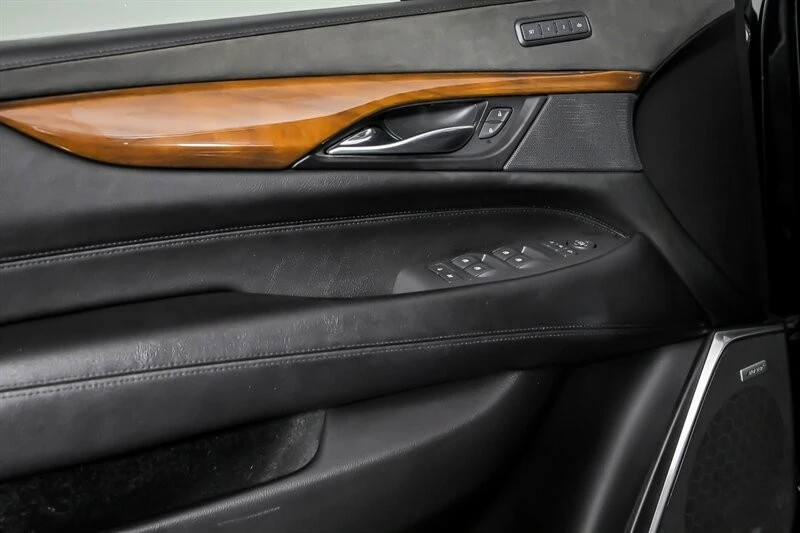 2020 Cadillac Escalade 4th Gen - Image 14 of 21