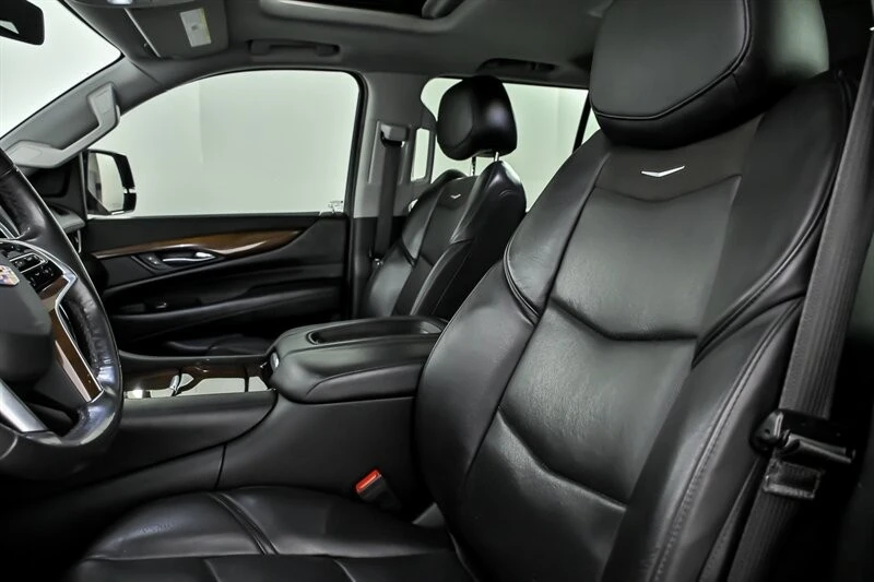 2020 Cadillac Escalade 4th Gen - Image 19 of 21